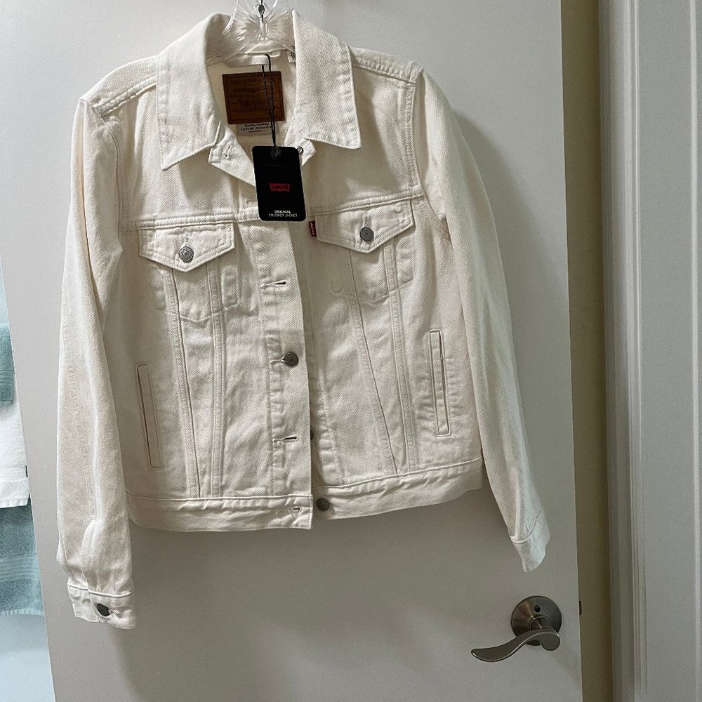 Womens White Levis Original Trucker Jacket Size Medium NWT $45